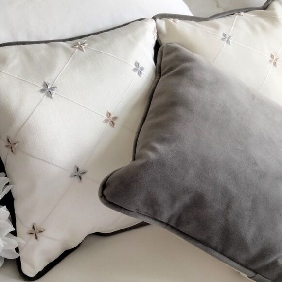 Pewter Velvet and Creamy Silk Shantung 3 Pillow Set 14 x 14 NEW - Picture 2 of 10